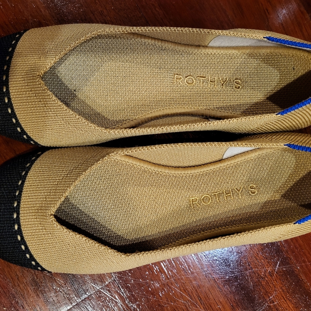 Rothys - Picture 3 of 5